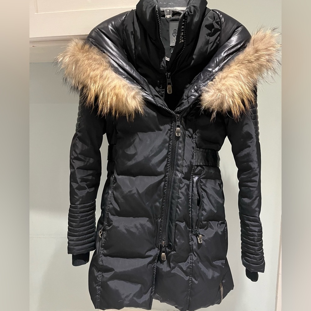 Nicole Benisti Black Quilted Zipper Closure Winter Coat with Genuine Fur Hood